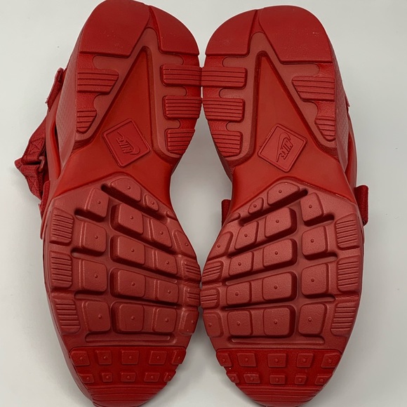 🆕 Nike Air Huarache City - Gym Red - Picture 7 of 8